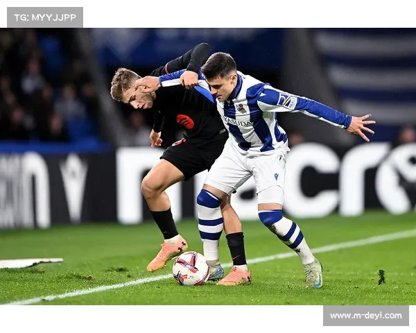 加泰德比现争议判罚，巴萨门将推队友动作引VAR讨论