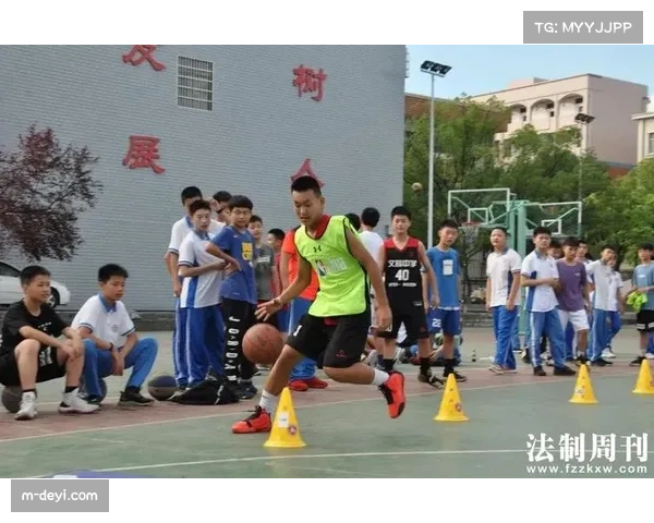 通讯:NBA关怀行动在墨西哥城举办大型青少年篮球训练营